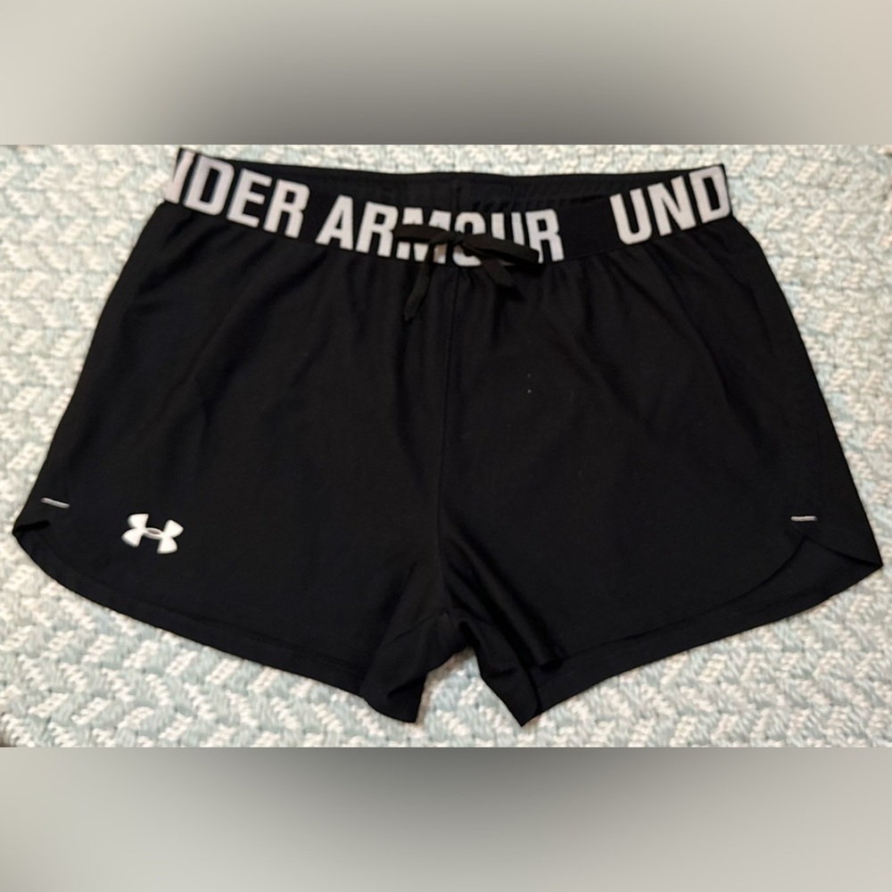 Under Armour Women's Size Small Athletic Short